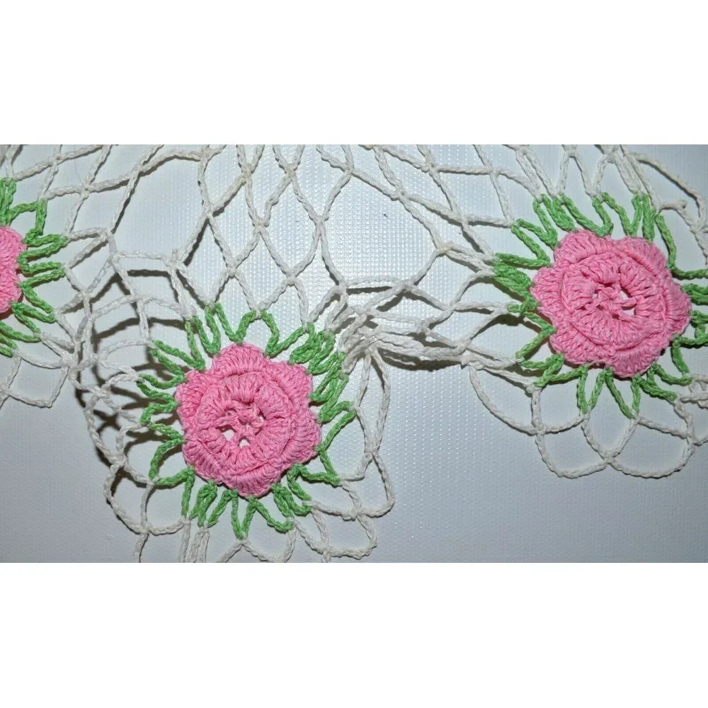 Vintage Round White‎ & Pink Flower Handmade Crochet Doily 14.5